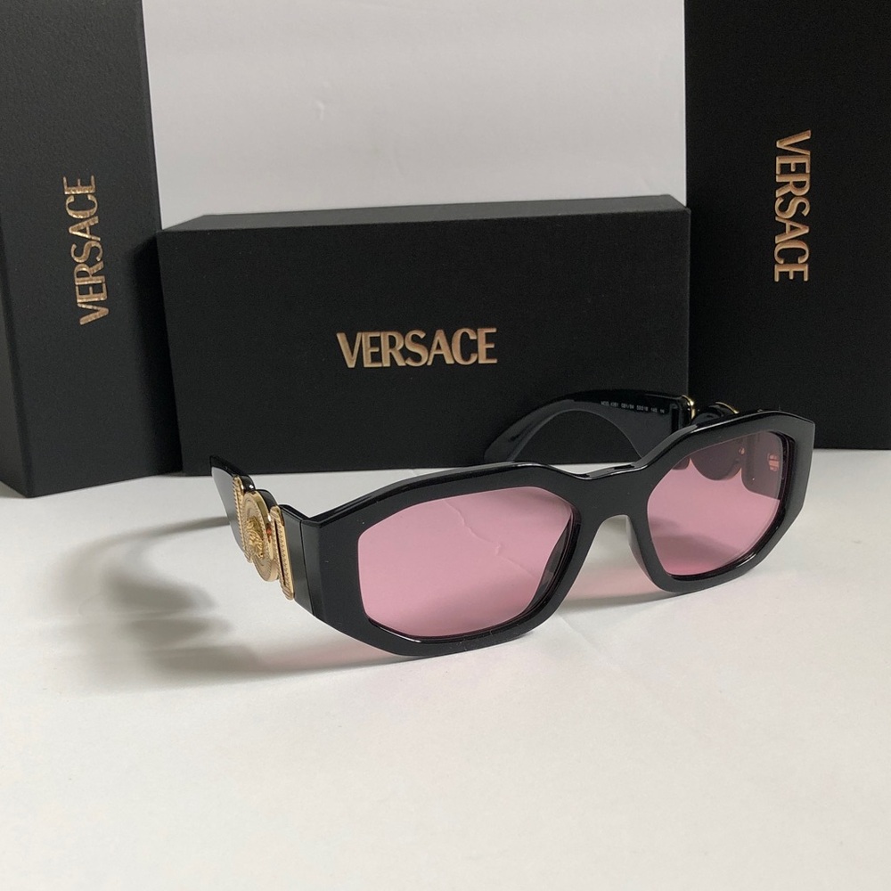 New Versace Women’s Black Frame Sunglasses with Pink Lenses and Gold Accents - Picture 3 of 13